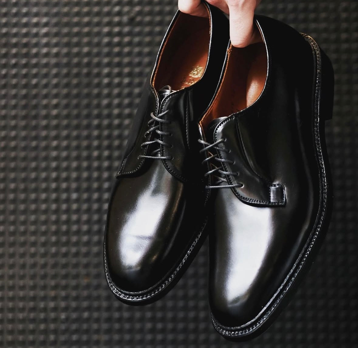 Alden 9901 ブラック 8 1/2 D 9901 - Plain Toe Blucher Black in Shell Cordovan – ALDEN SHOES