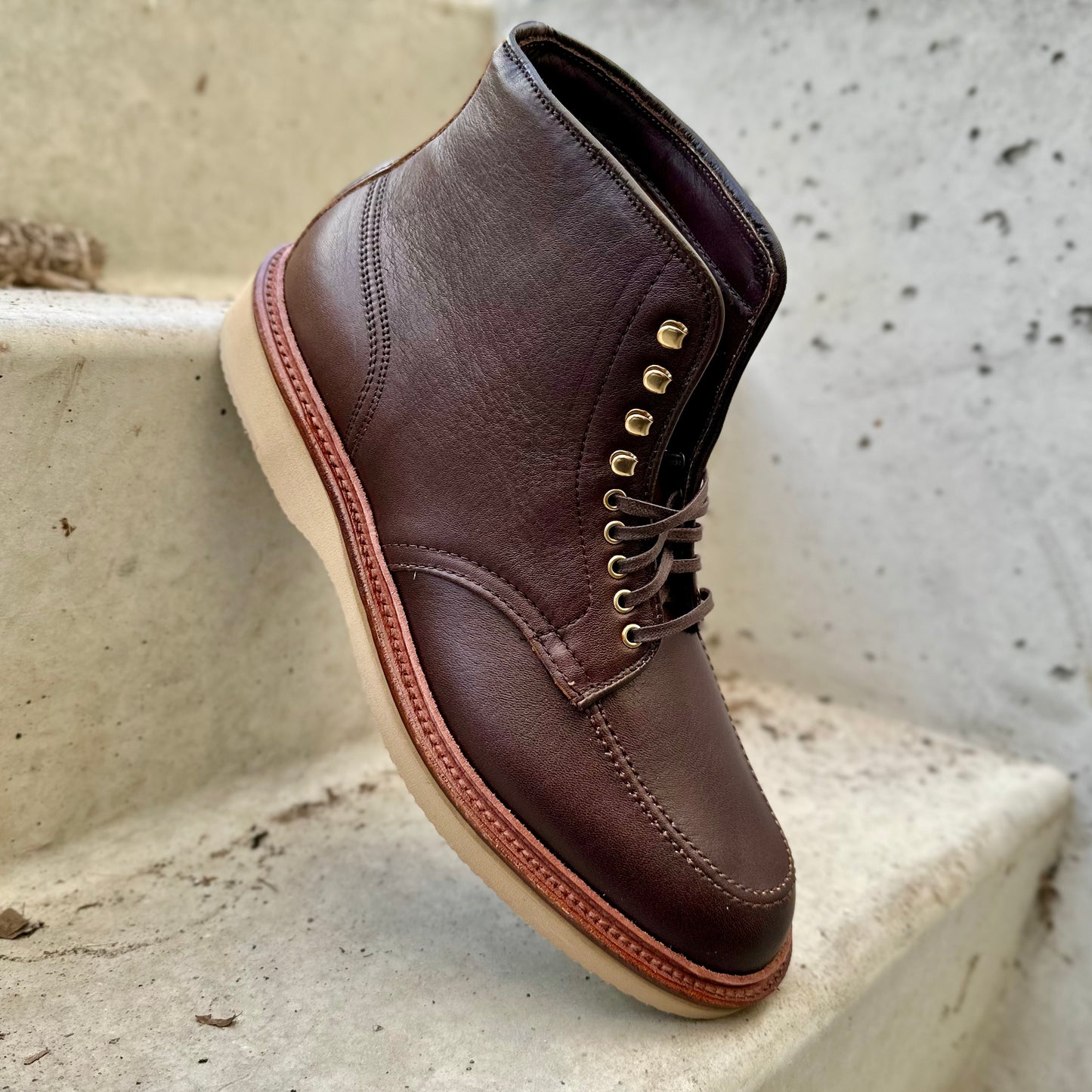 D3917H - Dirty Bones Indy Boot 2.0 in Arabica Lux (Machine Stitch)