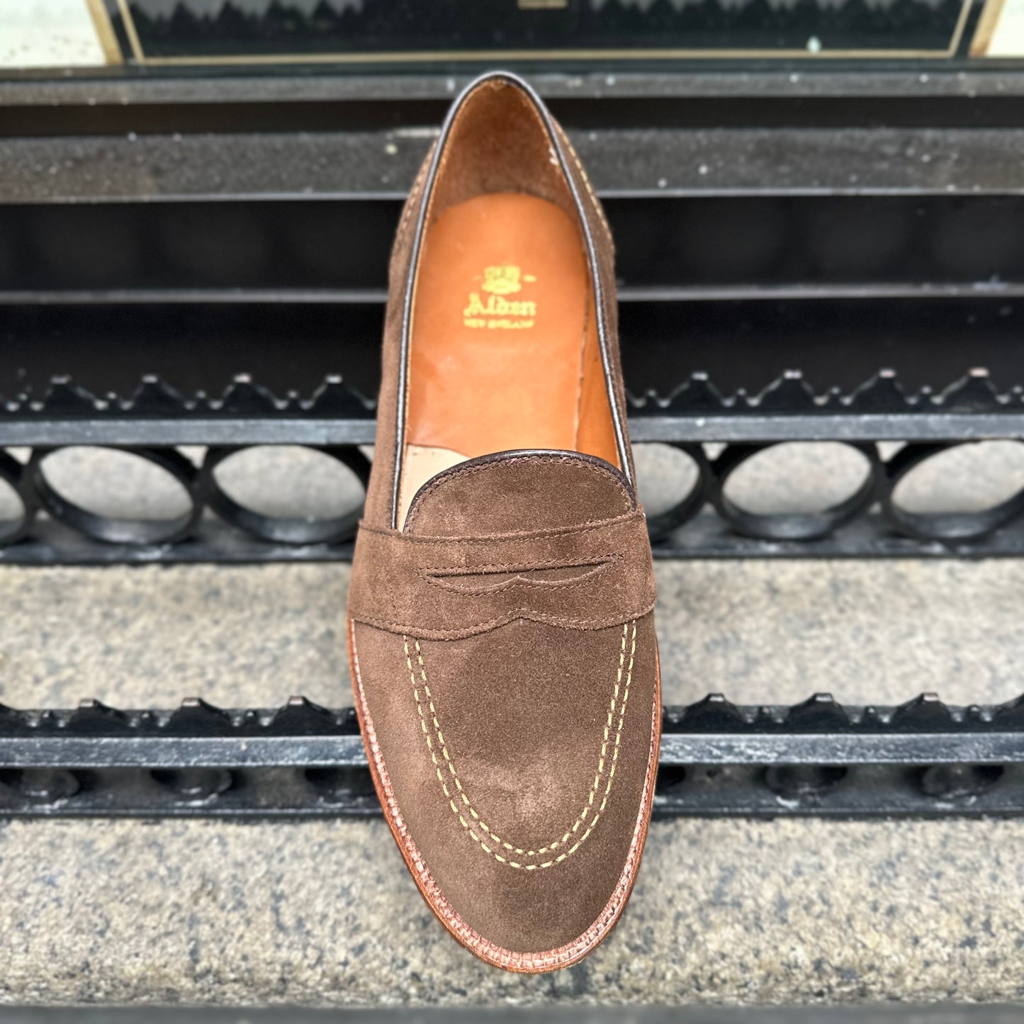 68333 - Full Strap Loafer in Humus Suede