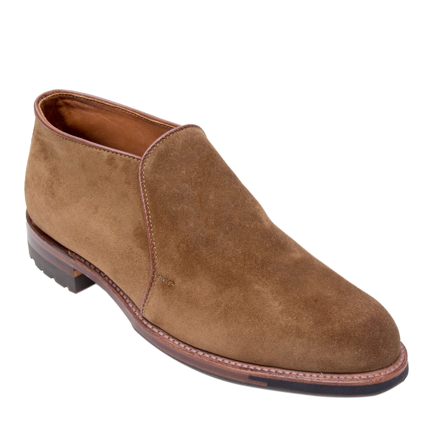 D8702C - 750 Chukka Snuff Suede