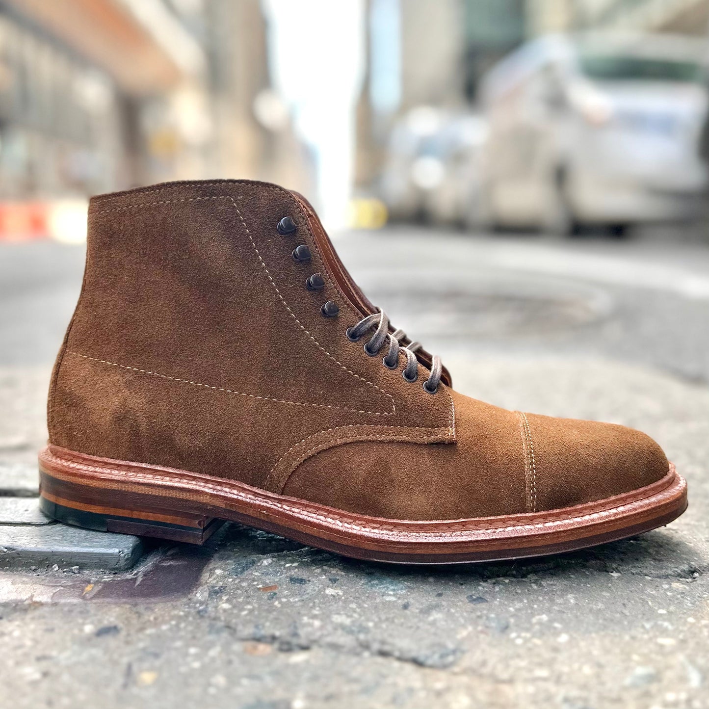 D2830H - Cap Toe "Field" Boot in Snuff Suede
