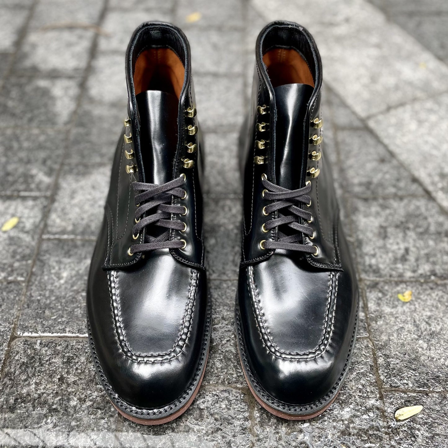 D1908H - Copake Indy Boot in Black Shell