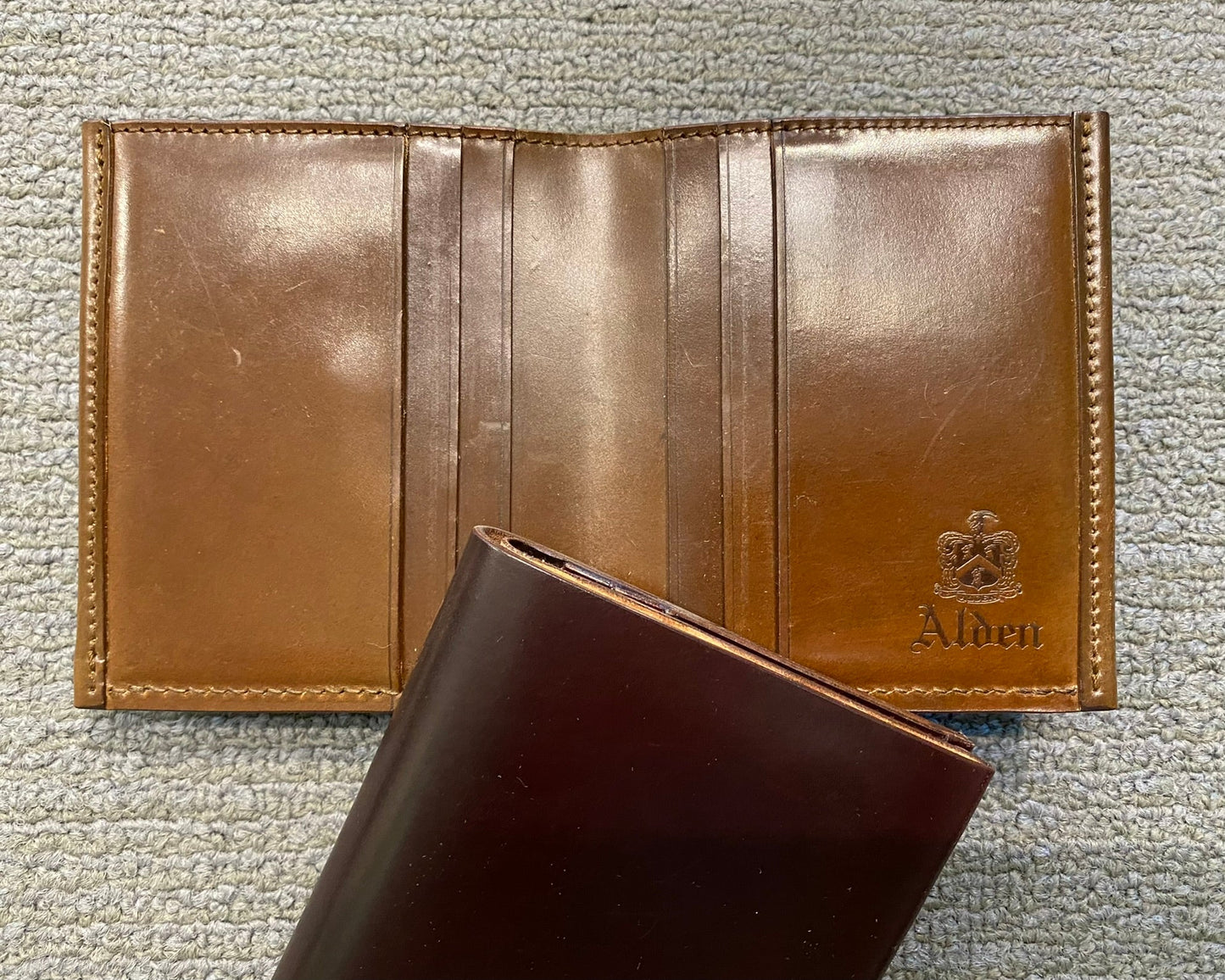 LG 7008 - Alden Color 8 Shell Cordovan Wallet