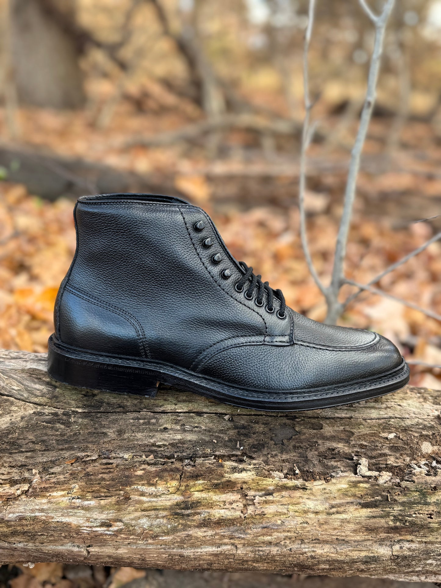 39615LH - The "Han" Boot in Black Regina Grain