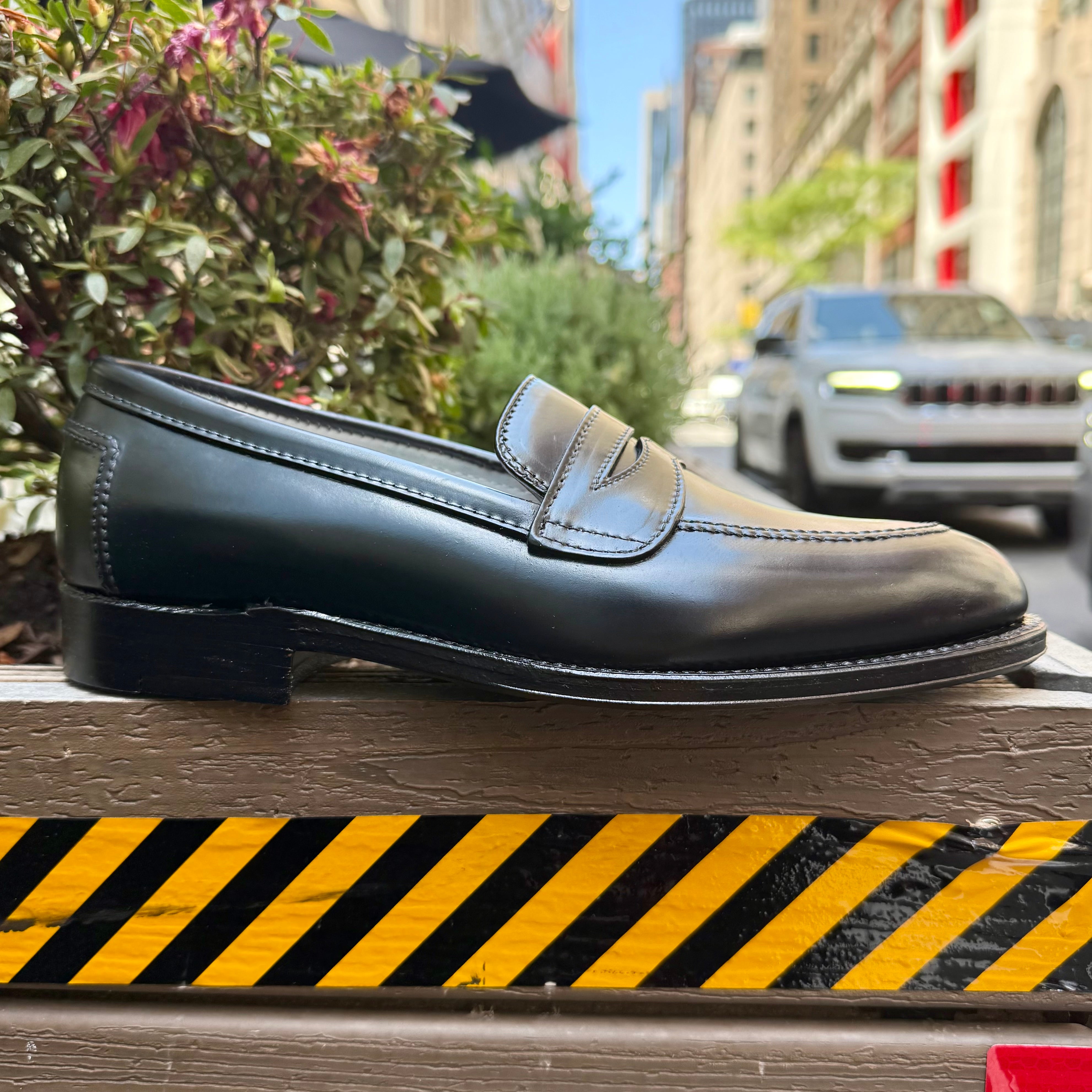 5751 - High Vamp Loafer in Black Shell – ALDEN SHOES