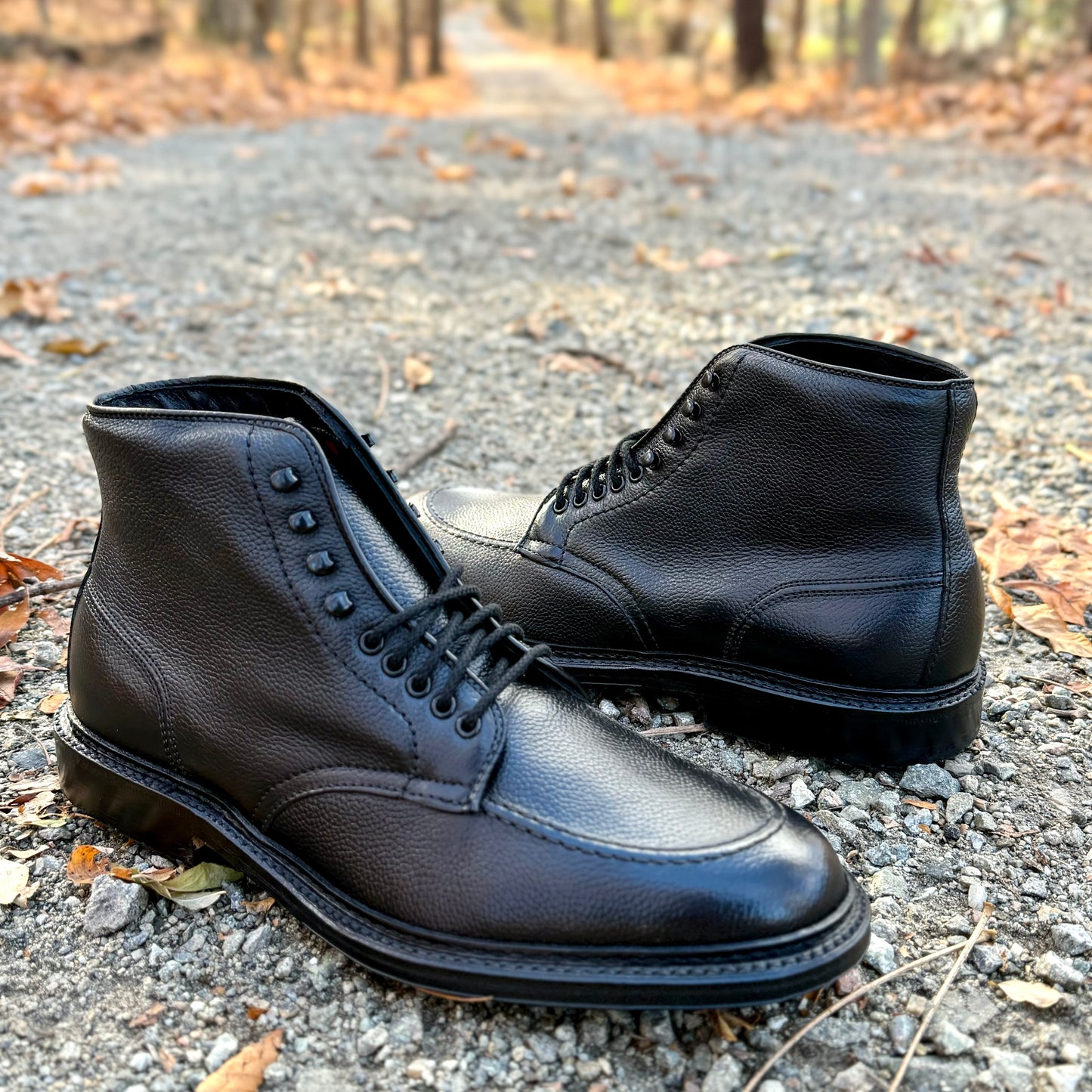 39615LH - The "Han" Boot in Black Regina Grain