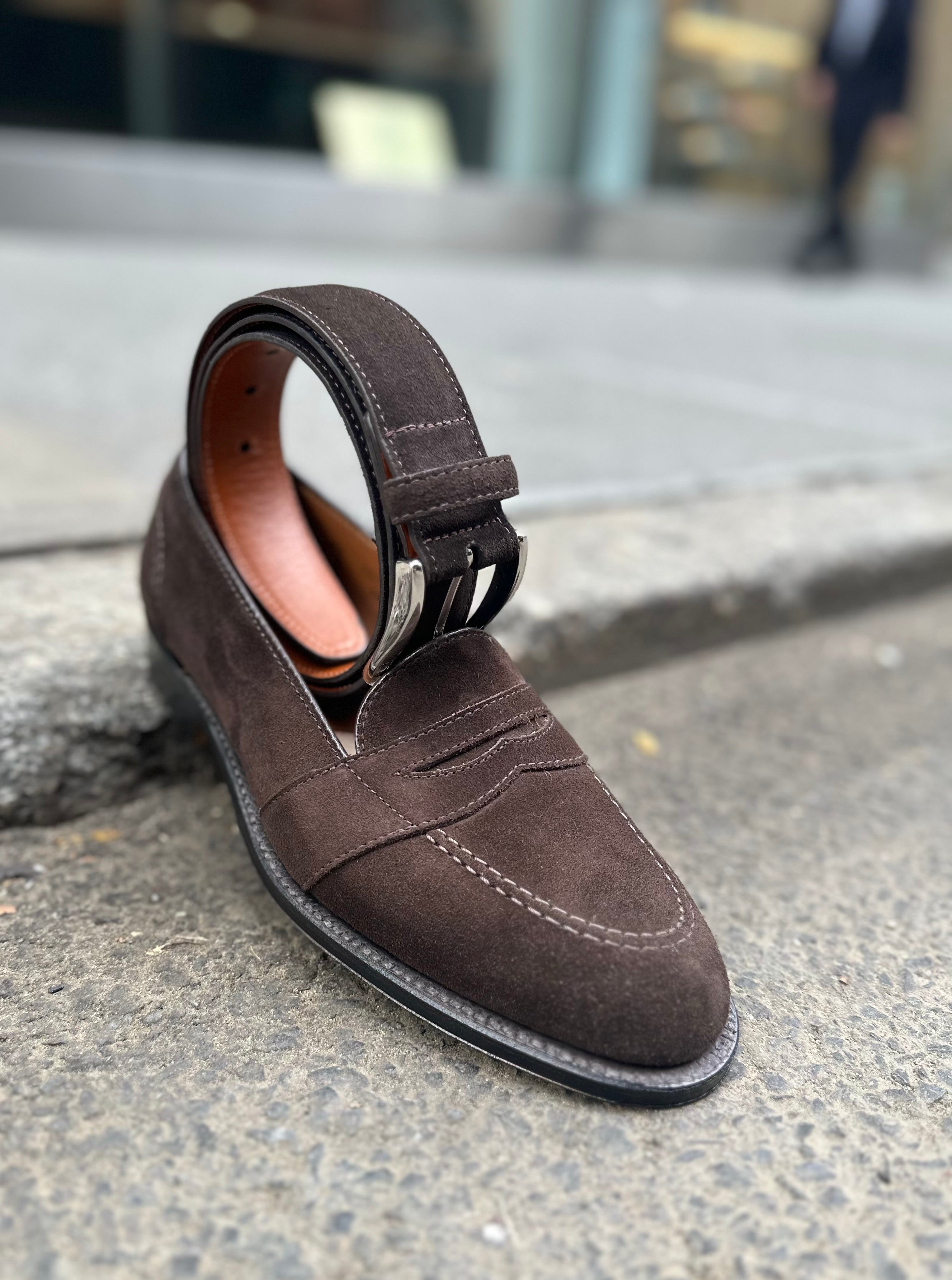 bruntハンガーブラック OD MB 5217 - Dark Chocolate Suede 35mm Nickel Buckle – ALDEN SHOES