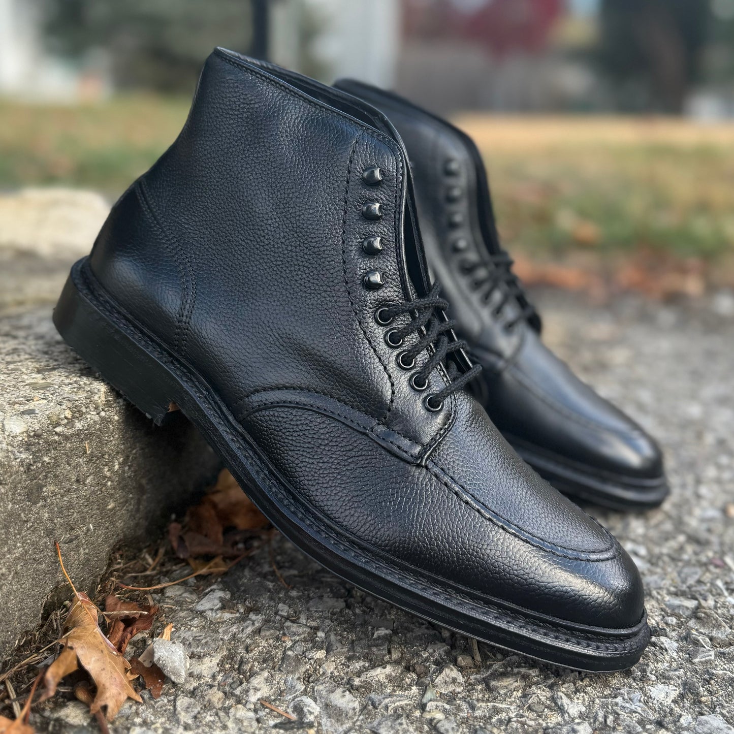 39615LH - The "Han" Boot in Black Regina Grain