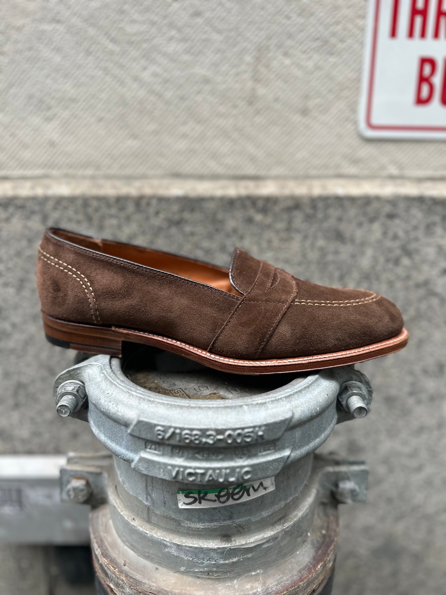 68333 - Full Strap Loafer in Humus Suede