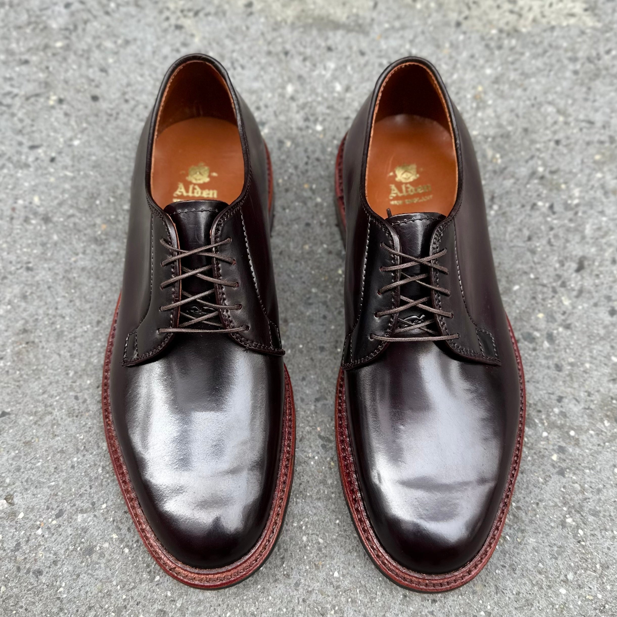 Antique Plain Toe Blucher w Commando in Color 8 Shell – Alden