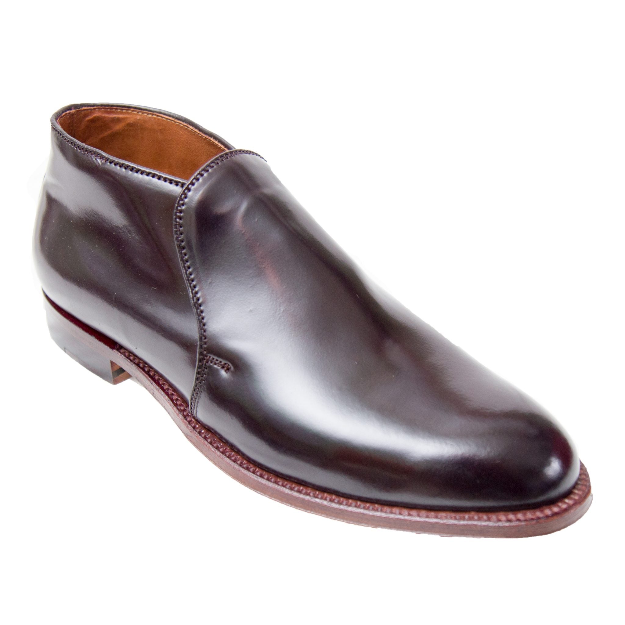 D7704 750 Chukka Boot in Color 8 Shell Cordovan