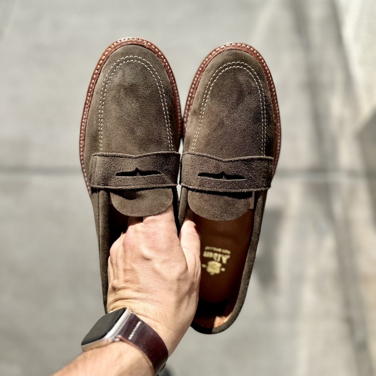 D2204L - Unlined Penny Mocc in Loden Suede